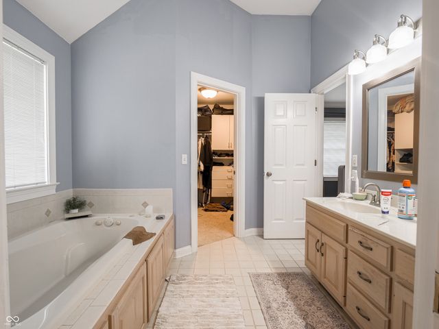 2232 Longleaf Drive, Fort Wayne, IN 46814