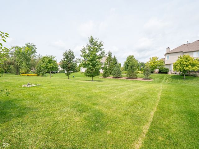 2232 Longleaf Drive, Fort Wayne, IN 46814