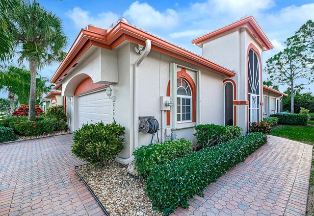 8204 Brindisi Lane, Boynton Beach, FL 33472