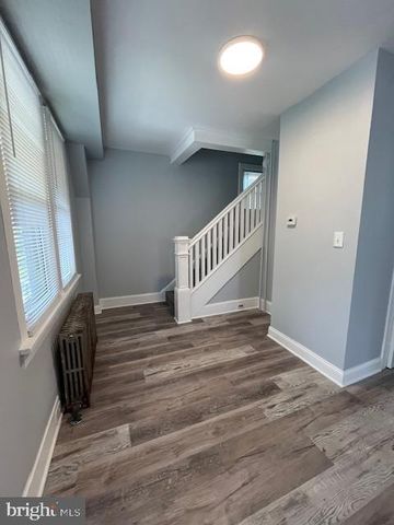 25 DUKE ST, Hershey, PA 17033