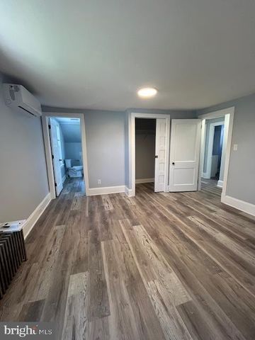 25 DUKE ST, Hershey, PA 17033