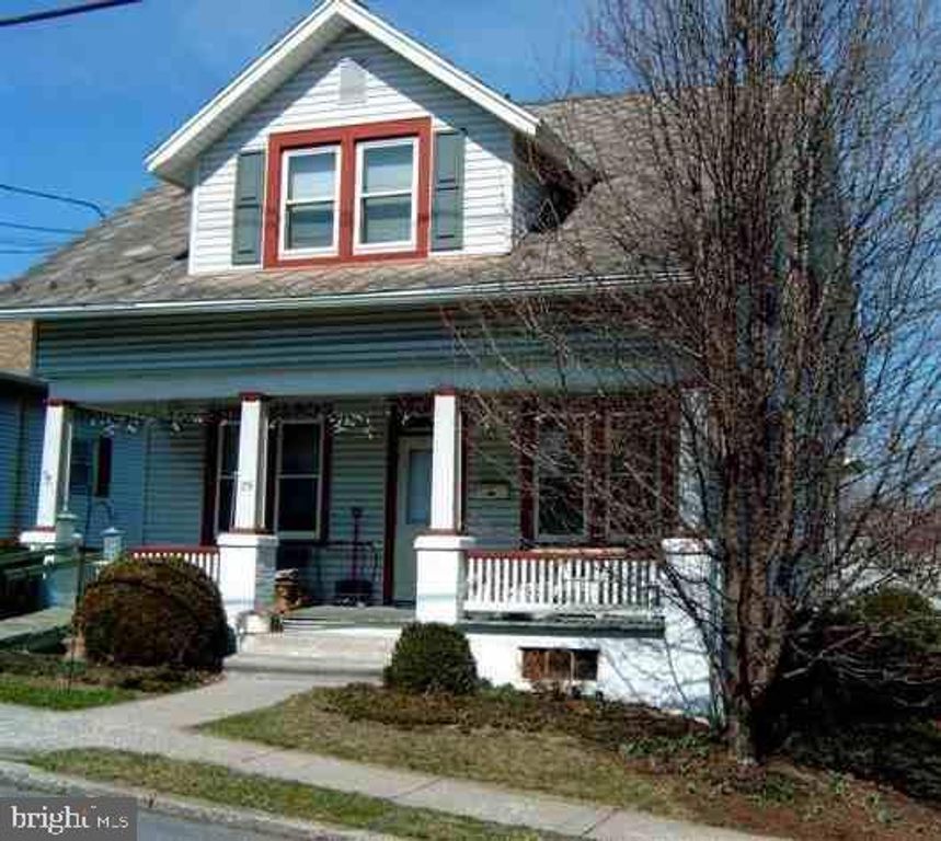 25 DUKE ST, Hershey, PA 17033