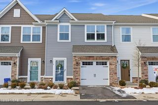 4 Athens Way, Aberdeen, NJ 07721
