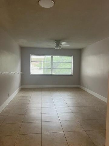 4165 SW 67th Avenue 206B, Davie, FL 33314