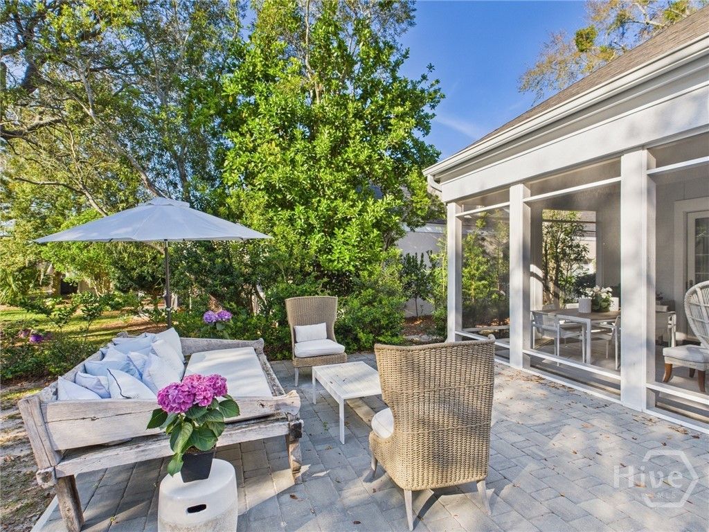 Image 11 of property listing at 43 Cabbage Crossing, Savannah, GA 31411