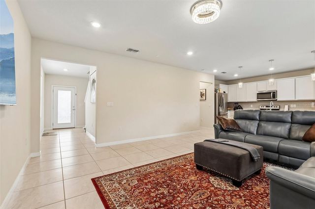5016 BLUE HAMMOCK COURT, Kissimmee, FL 34746