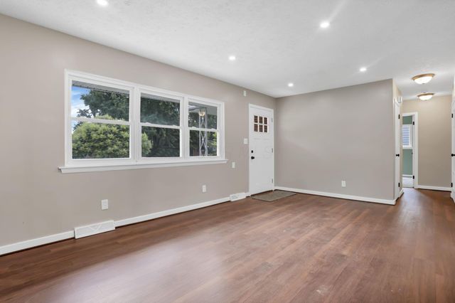4956 Betsy Drive, Columbus, OH 43227