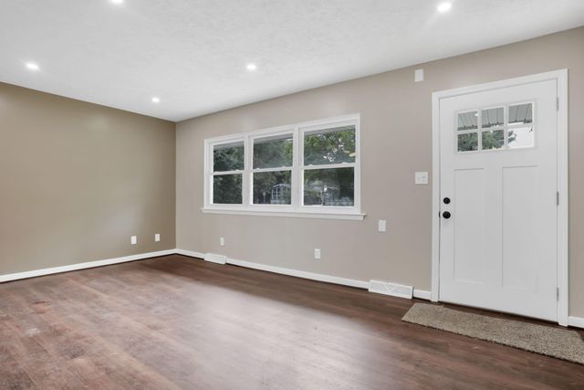 4956 Betsy Drive, Columbus, OH 43227