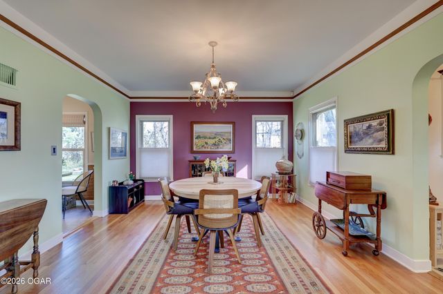 208 N College Street, Webb City, MO 64870