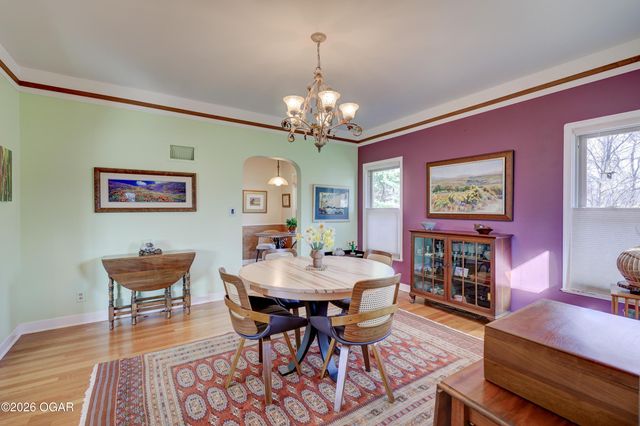 208 N College Street, Webb City, MO 64870