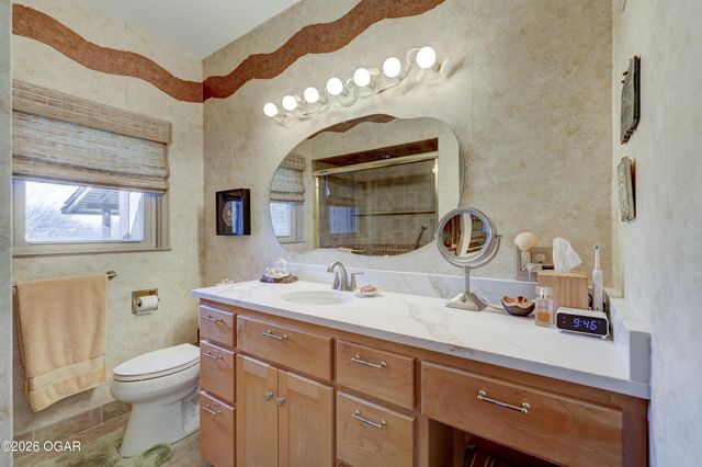 208 N College Street, Webb City, MO 64870