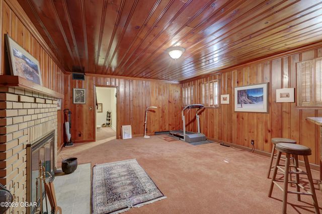 208 N College Street, Webb City, MO 64870