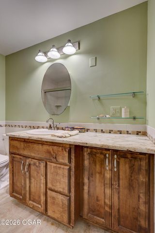 208 N College Street, Webb City, MO 64870