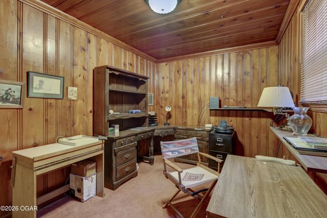 208 N College Street, Webb City, MO 64870