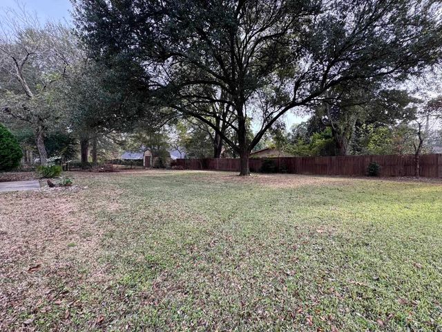 300 Delwood, Longview, TX 75605