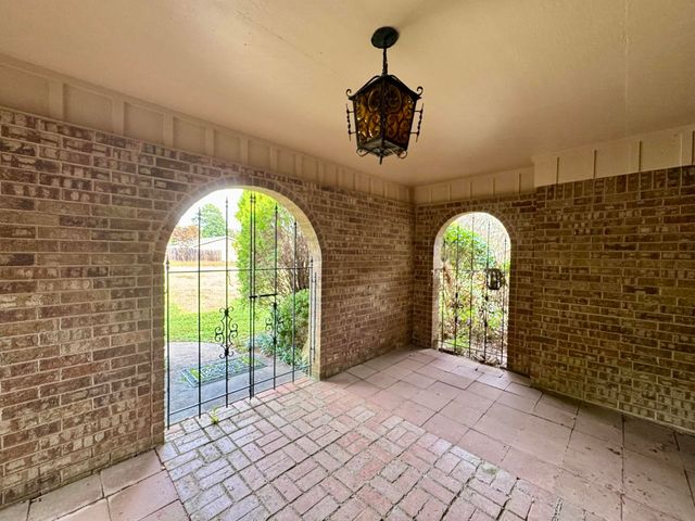 300 Delwood, Longview, TX 75605