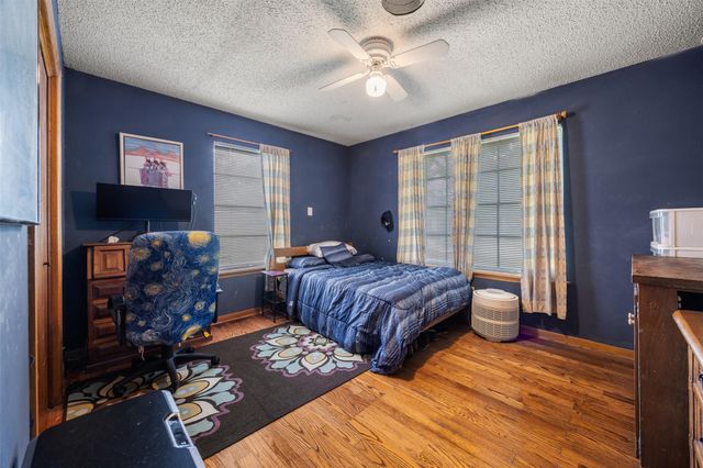 606 E Liberty Ave, Round Rock, TX 78664