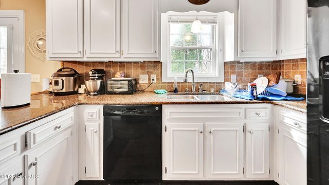 950 Kelly Drive, Nashville, NC 27856