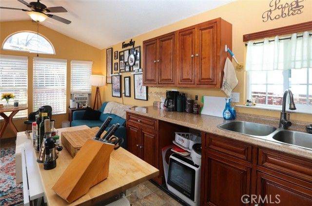 1060 N. Main St 22, Lakeport, CA 95453