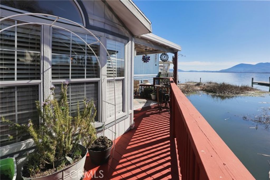 1060 N. Main St 22, Lakeport, CA 95453