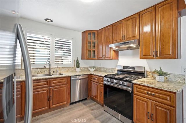321 W Hermitage, Azusa, CA 91702