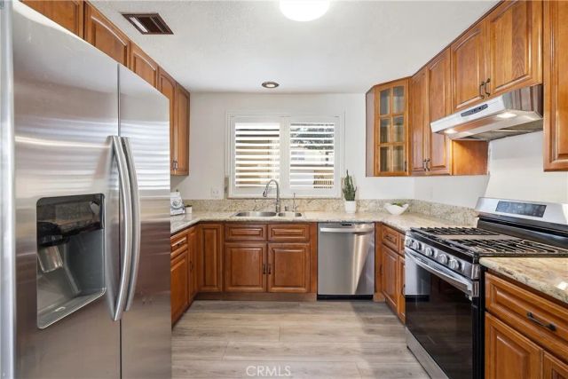 321 W Hermitage, Azusa, CA 91702