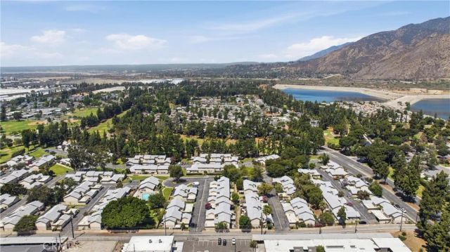 321 W Hermitage, Azusa, CA 91702