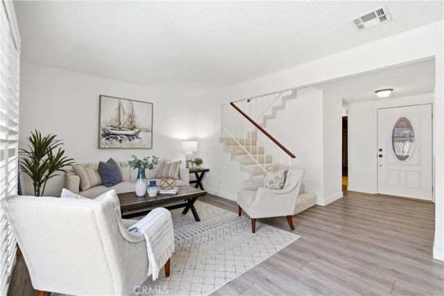 321 W Hermitage, Azusa, CA 91702