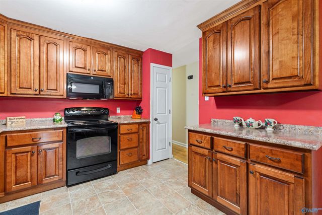 11015 Strong Drive SE, Huntsville, AL 35803