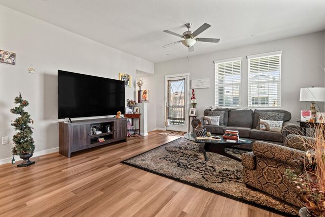 4057 Southampton St, West Sacramento, CA 95691