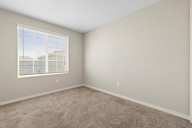 4057 Southampton St, West Sacramento, CA 95691