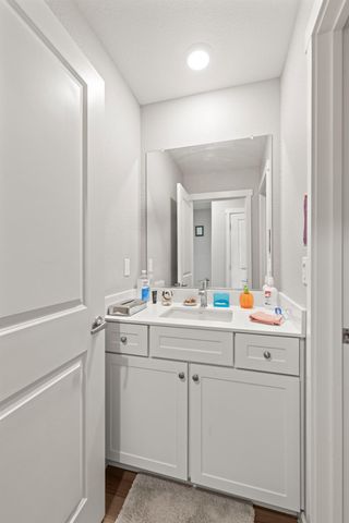 4057 Southampton St, West Sacramento, CA 95691