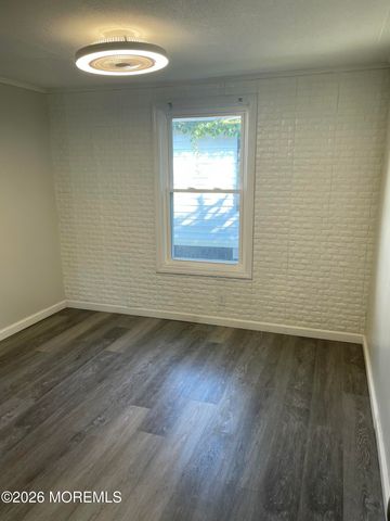 21 Forest Drive, Manalapan, NJ 07726