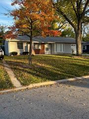 7625 Marshall Place, Merrillville, IN 46410
