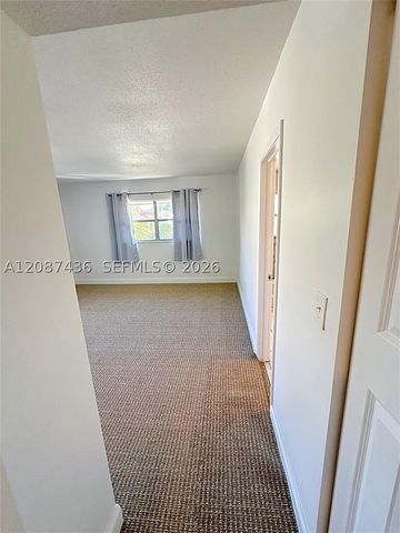 7921 SW 9th St, North Lauderdale, FL 33068