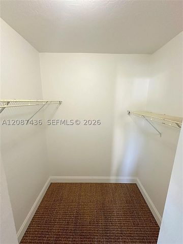 7921 SW 9th St, North Lauderdale, FL 33068