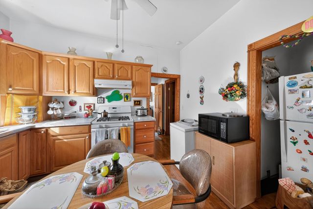 6541 S Carpenter Street, Chicago, IL 60621