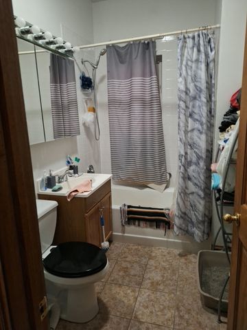 6541 S Carpenter Street, Chicago, IL 60621