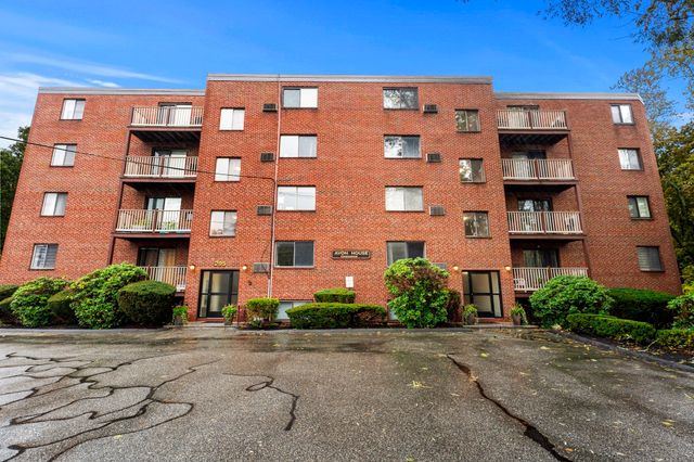 295 Main St 15, Reading, MA 01867