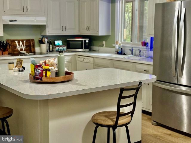 10328 TANGLEWOOD DR, Huntingdon, PA 16652