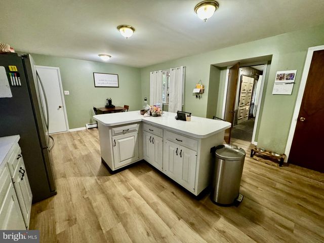 10328 TANGLEWOOD DR, Huntingdon, PA 16652