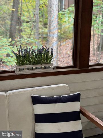 10328 TANGLEWOOD DR, Huntingdon, PA 16652