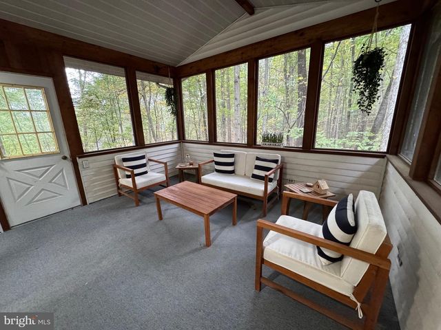 10328 TANGLEWOOD DR, Huntingdon, PA 16652