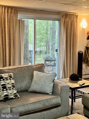 10328 TANGLEWOOD DR, Huntingdon, PA 16652