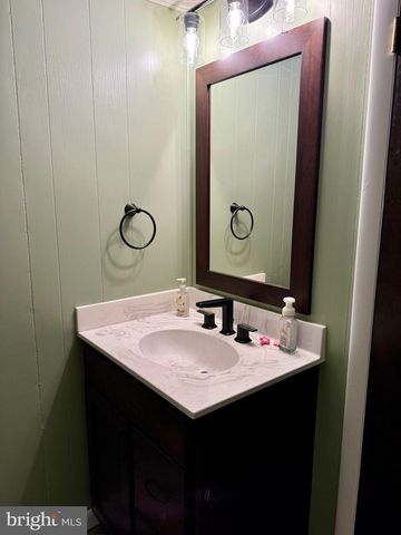 10328 TANGLEWOOD DR, Huntingdon, PA 16652