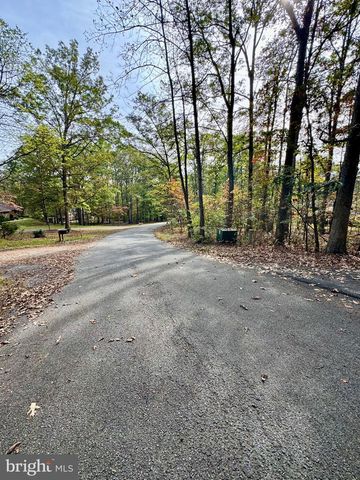 10328 TANGLEWOOD DR, Huntingdon, PA 16652