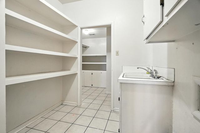 2102 Shoreline Drive, Abilene, TX 79602