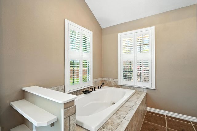 2102 Shoreline Drive, Abilene, TX 79602
