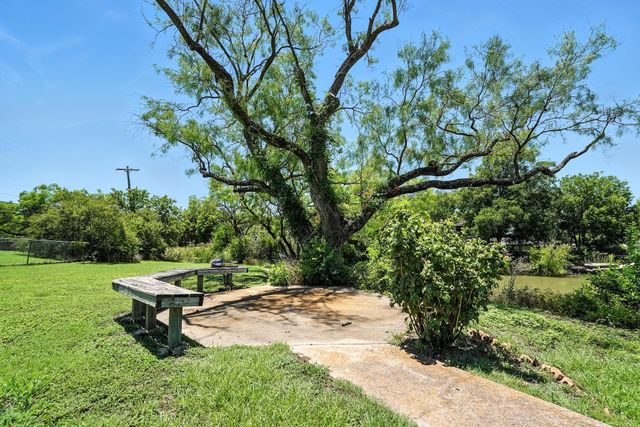 2102 Shoreline Drive, Abilene, TX 79602
