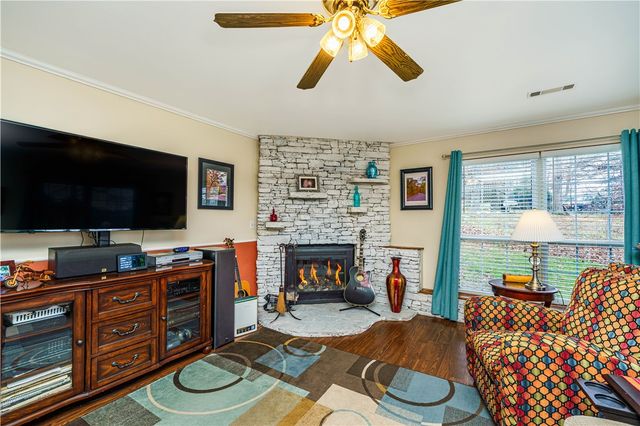 7003 Highway 62 West, Eureka Springs, AR 72632